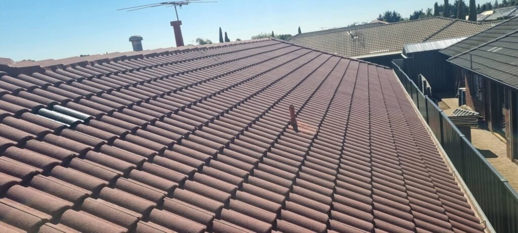 Roof restoration project photo 5 of 9 in Delahey